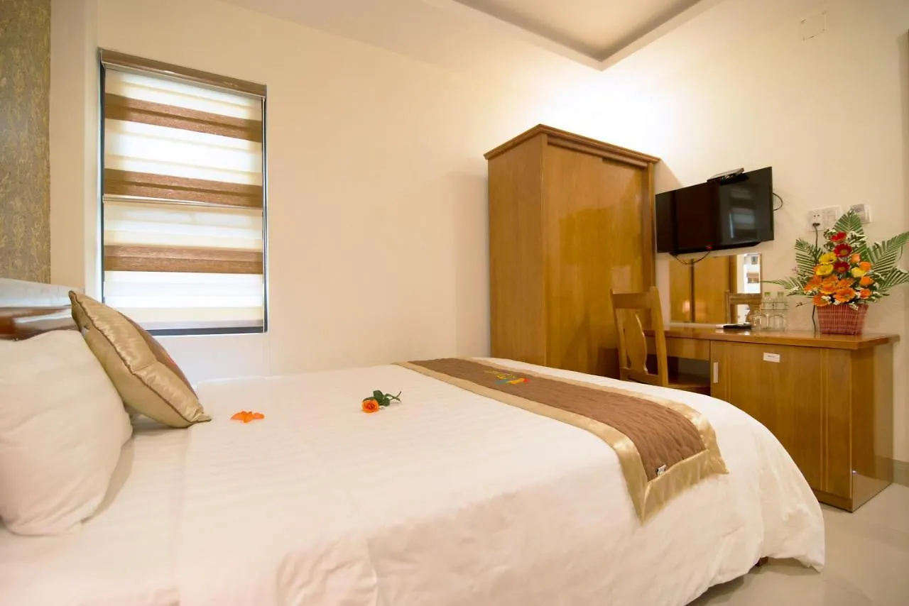 Charming Danang Hotel-203 Nguyen Van Thoai 2*, Da Nang